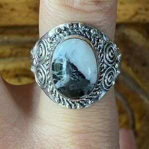 Genuine White Buffalo Sterling Silver Ring Size 8
